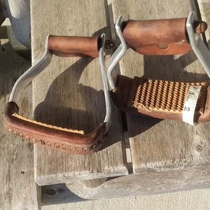 SA Wall slant aluminum stirrups